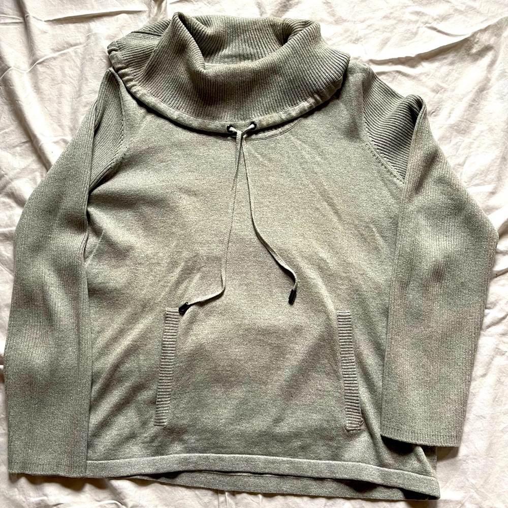 Women. sweater